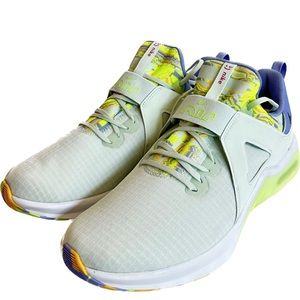 NWT.   Women's Nike Air Max Bella TR 5 Size 11